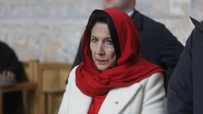 Ancienne présidente géorgienne : l’opposition doit manifester dans les rues car la crise en Géorgie ne peut être résolue pacifiquement