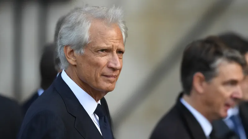 Devant Philippe, Barnier ou Attal: de Villepin à nouveau en tête d’un sondage de popularité des personnalités politiques